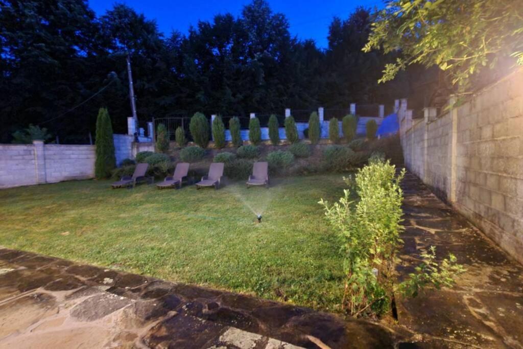 Вілла Двете къщи в планината Белі-Осум Екстер'єр фото
